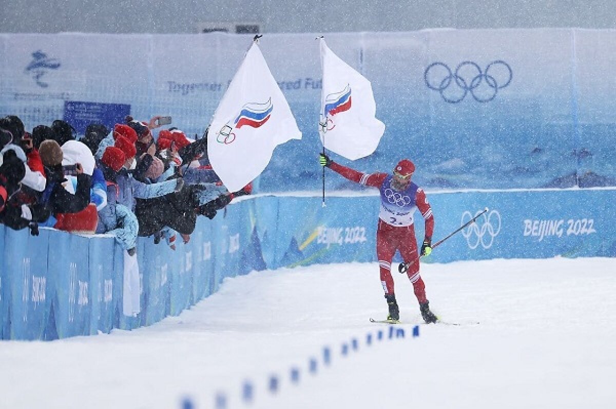 Российские лыжники выиграли "золото" Олимпиады в эстафете впервые за 42 года – кадры финиша