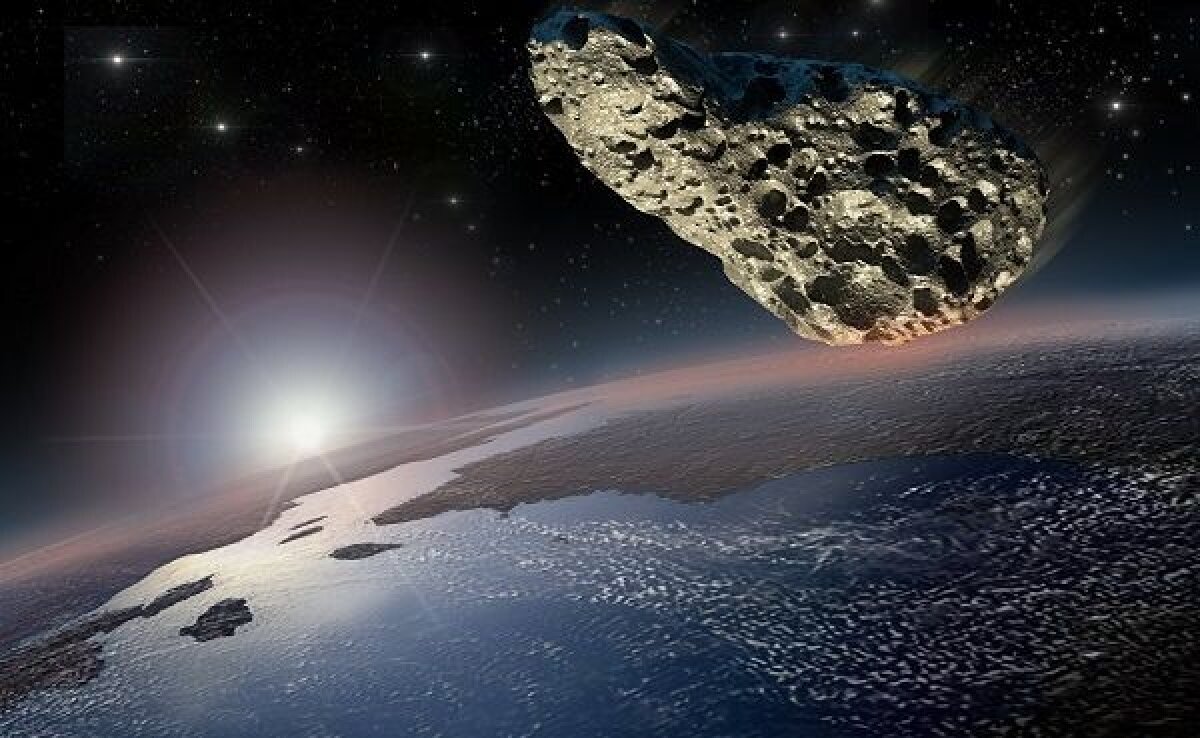 На Землю летит астероид 2009 PQ1 размером с футбольное поле - что угрожает планете