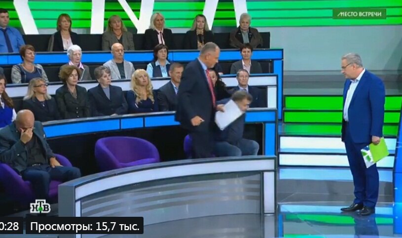 "Достали и Норкина", - ведущий НТВ с матами выгнал из прямого эфира нахамившего украинского эксперта – кадры