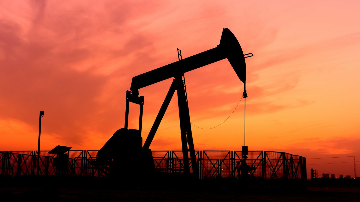 Россия обогнала Саудовскую Аравию по добыче нефти и уступает только одной стране