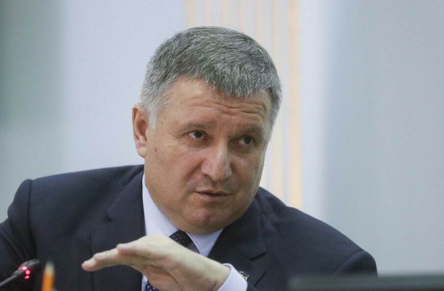 Аваков торгуется с Зеленским: появились подробности резонансного увольнения главы МВД Украины