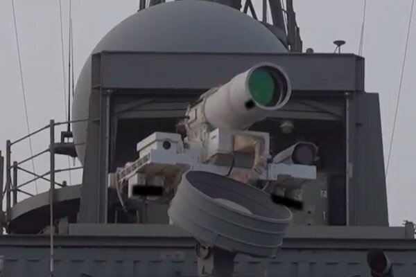 Эксперт раскрыл неожиданный нюанс испытаний лазерного оружия в США