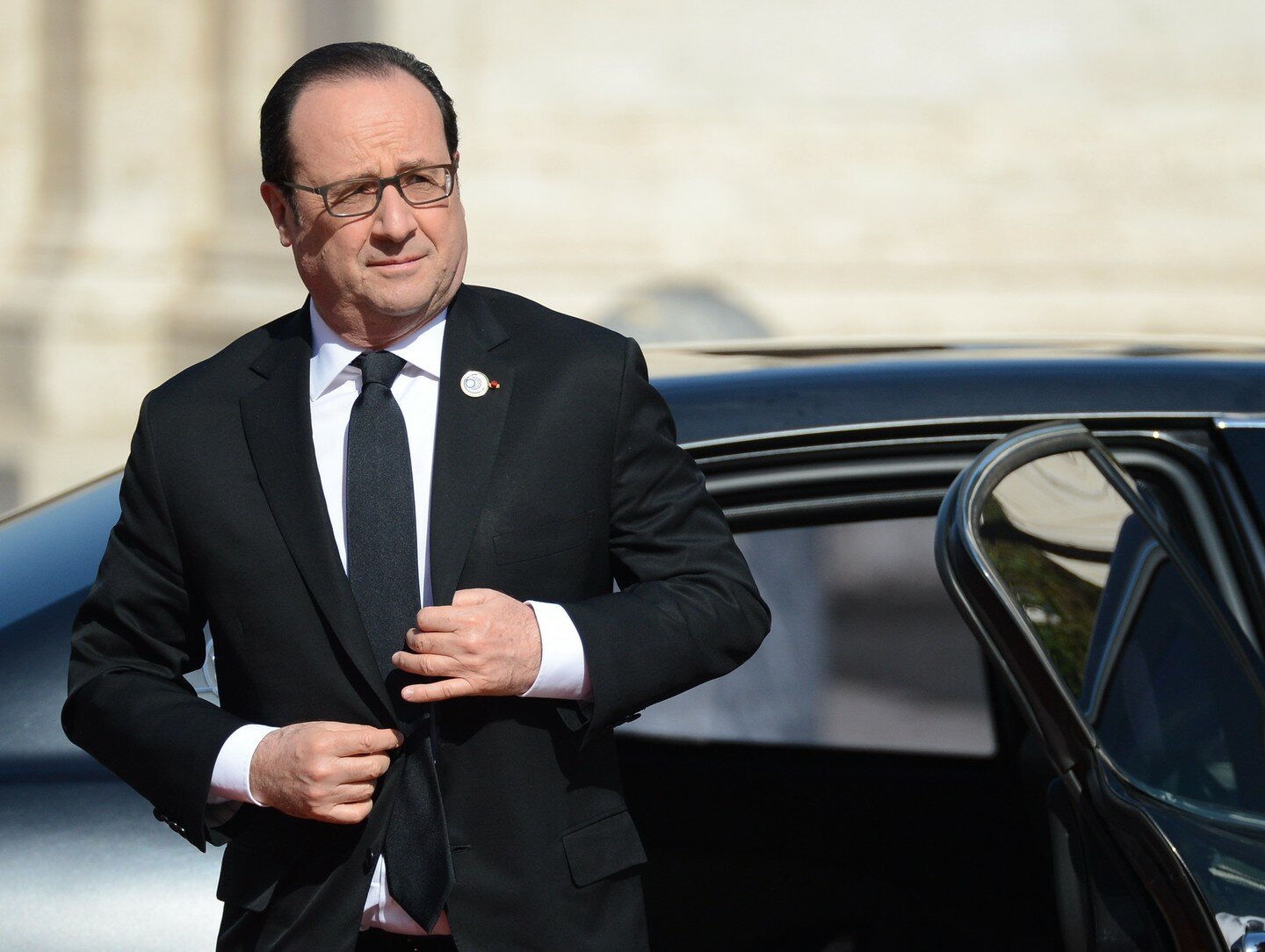Выборы во Франции: Олланд объявил войну Ле Пен 