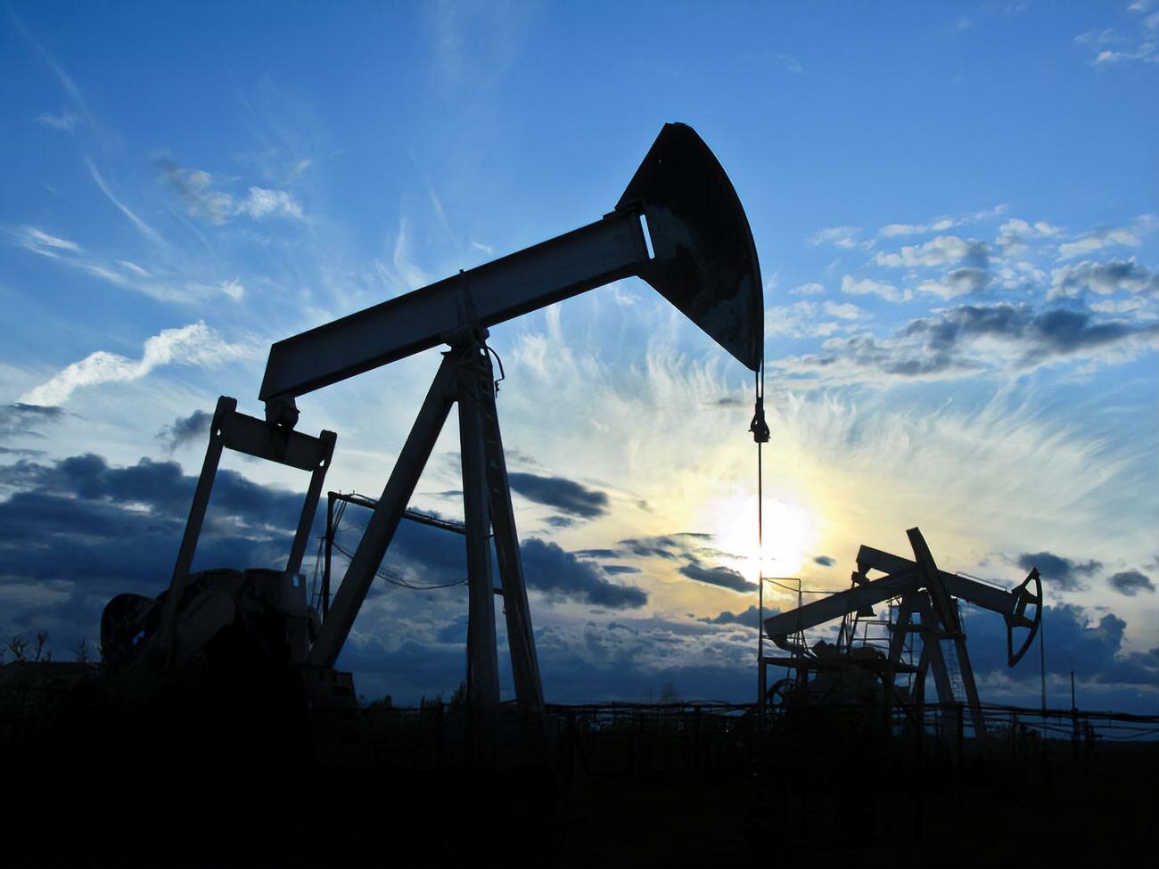 Крах рынка нефти в США: американское сырье продается по отрицательной цене