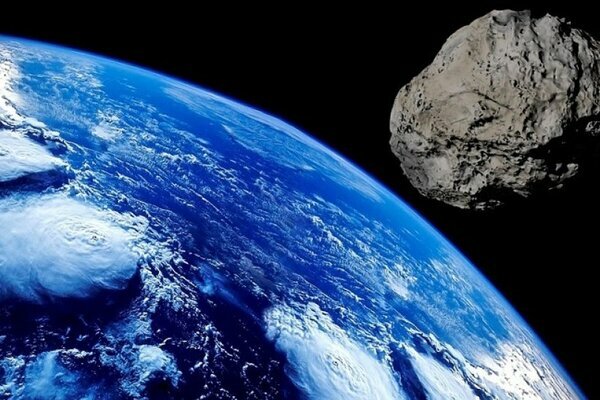 На Землю стремительно мчится астероид размером с небоскреб: что грозит планете 