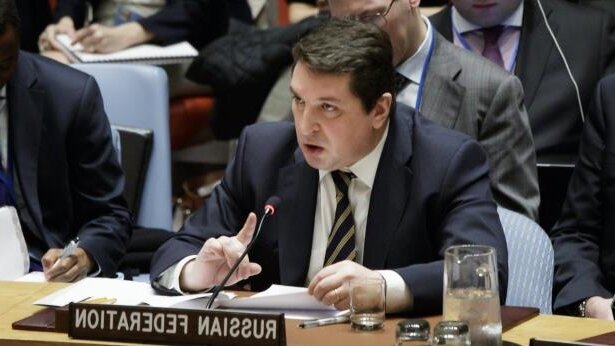Представитель России в ООН жестко поставил на место британского коллегу: "Глаза-то не отводи, что ты глаза отводишь?" - кадры