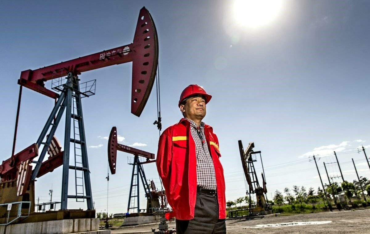 Более чем за год максимума достигли цены на нефть 