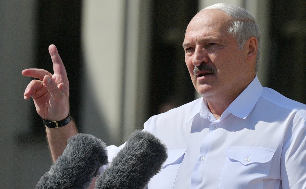 Лукашенко: "Нас травят здесь, чтобы броситься потом на Россию"