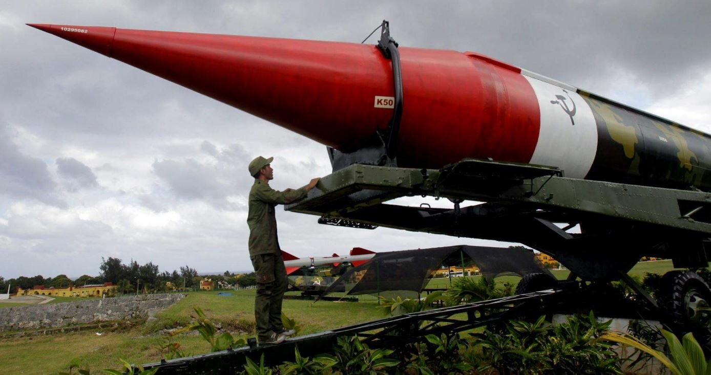 В Кремле оценили вероятность развертывания российских ракет в Южной Америке