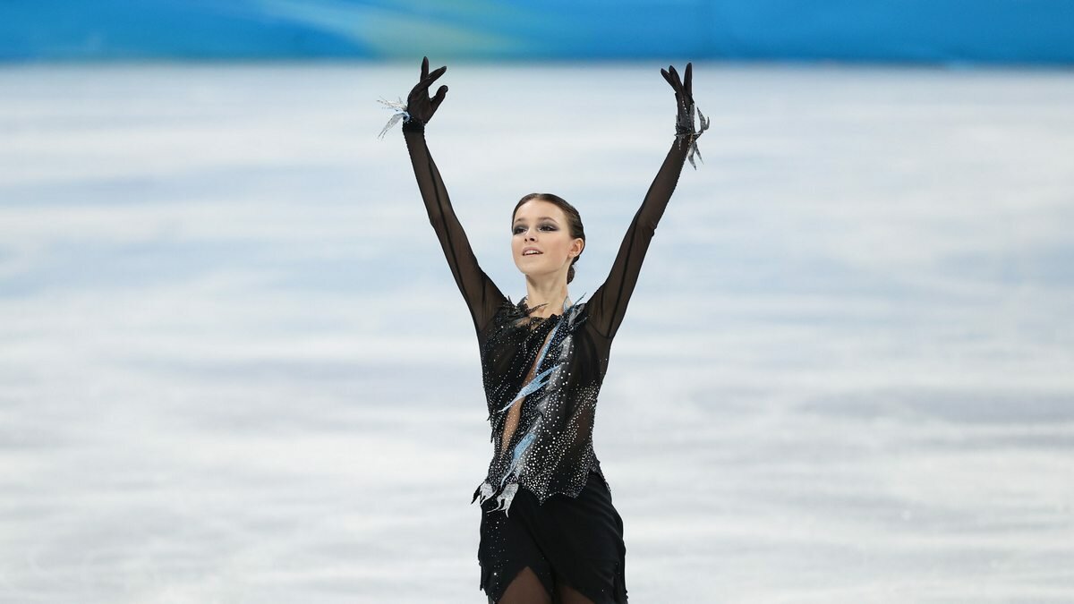 Щербакова выиграла золотую медаль Олимпиады – 2022, Трусова – серебряную, Валиева стала четвертой: видео прокатов