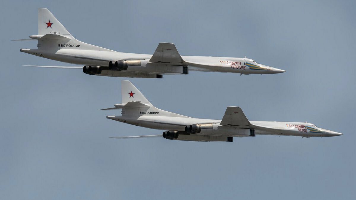 Российские Ту-160 нарушили покой самолетов НАТО