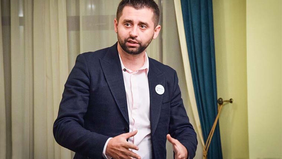 "Страна, которая значительно меньше", - у Зеленского пригрозили Грузии из-за Саакашвили 