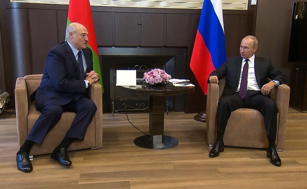 Лукашенко созвонился с Путиным: что известно