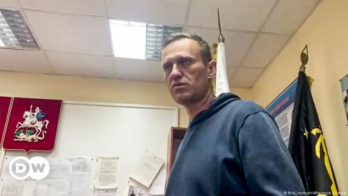 Алексея Навального арестовали до 15 февраля: названа дата судебного заседания