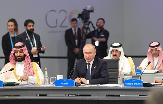 Путин провел встречу с Макроном на полях саммита G20: названы темы переговоров