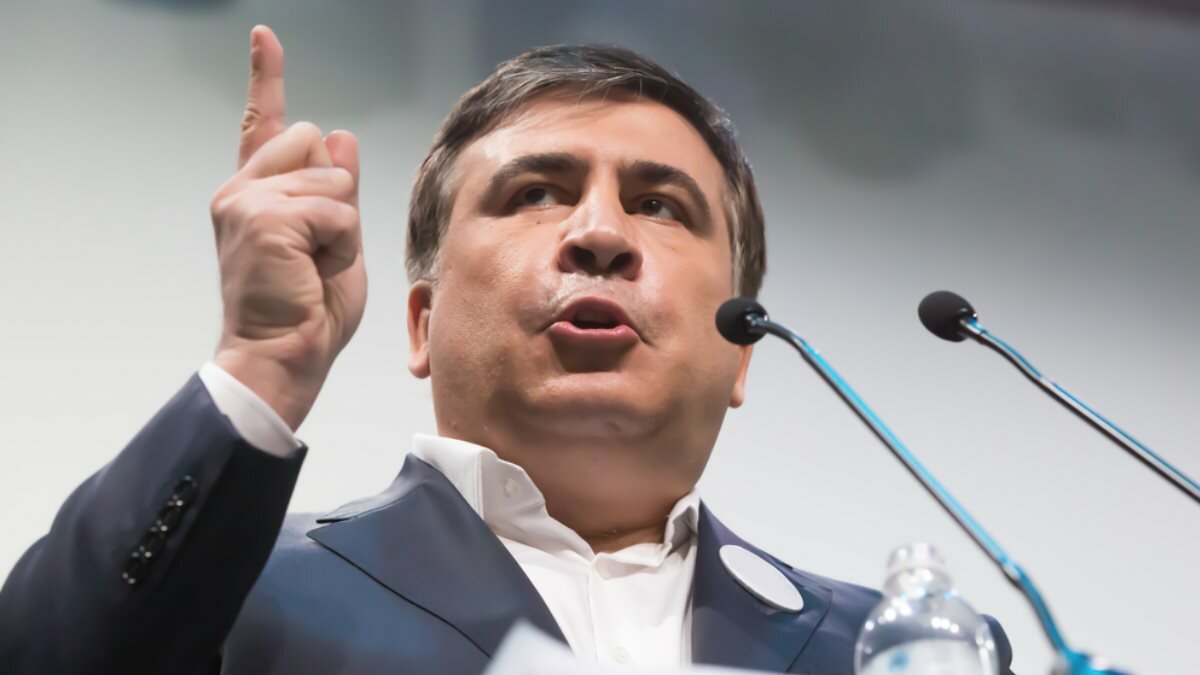 "Обычные головорезы", - Саакашвили предрек раскол Украины "частными армиями"