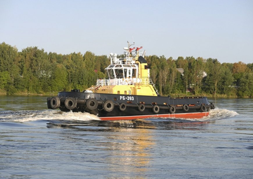 В РФ представили новый буксир ʺРБ-393ʺ, который поможет вытащить корабли с мели и провести спасательные операции 