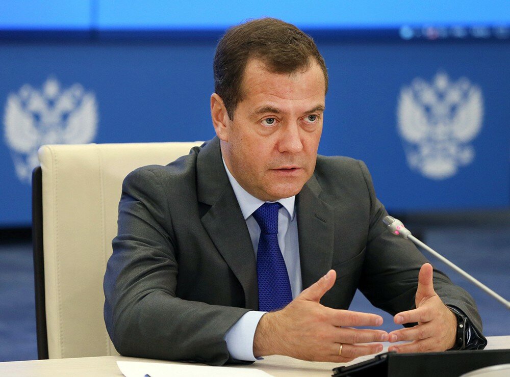 Медведев рассказал о будущем транзита российского газа через Украину