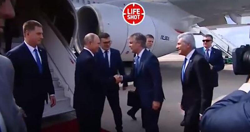Путин прилетел в Аргентину на саммит G20 - первые кадры из аэропорта Буэнос-Айреса