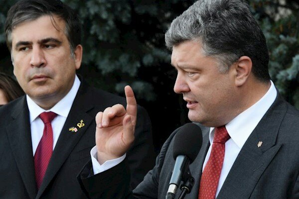Саакашвили обвинил Порошенко в государственной измене: названа причина