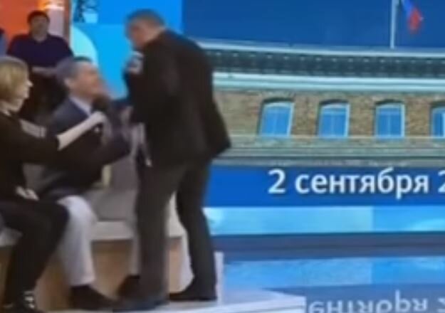 Ведущий “Первого канала” Шейнин “намылил шею” американцу Бому: Клинцевичу пришлось спасать западного гостя – кадры