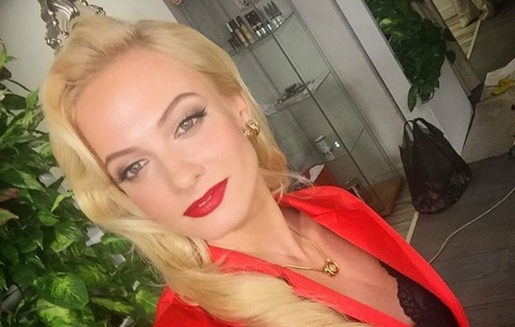 Звезда "Деффчонок" Полина Максимова откровенно рассказала о том, чем любит заниматься ночами