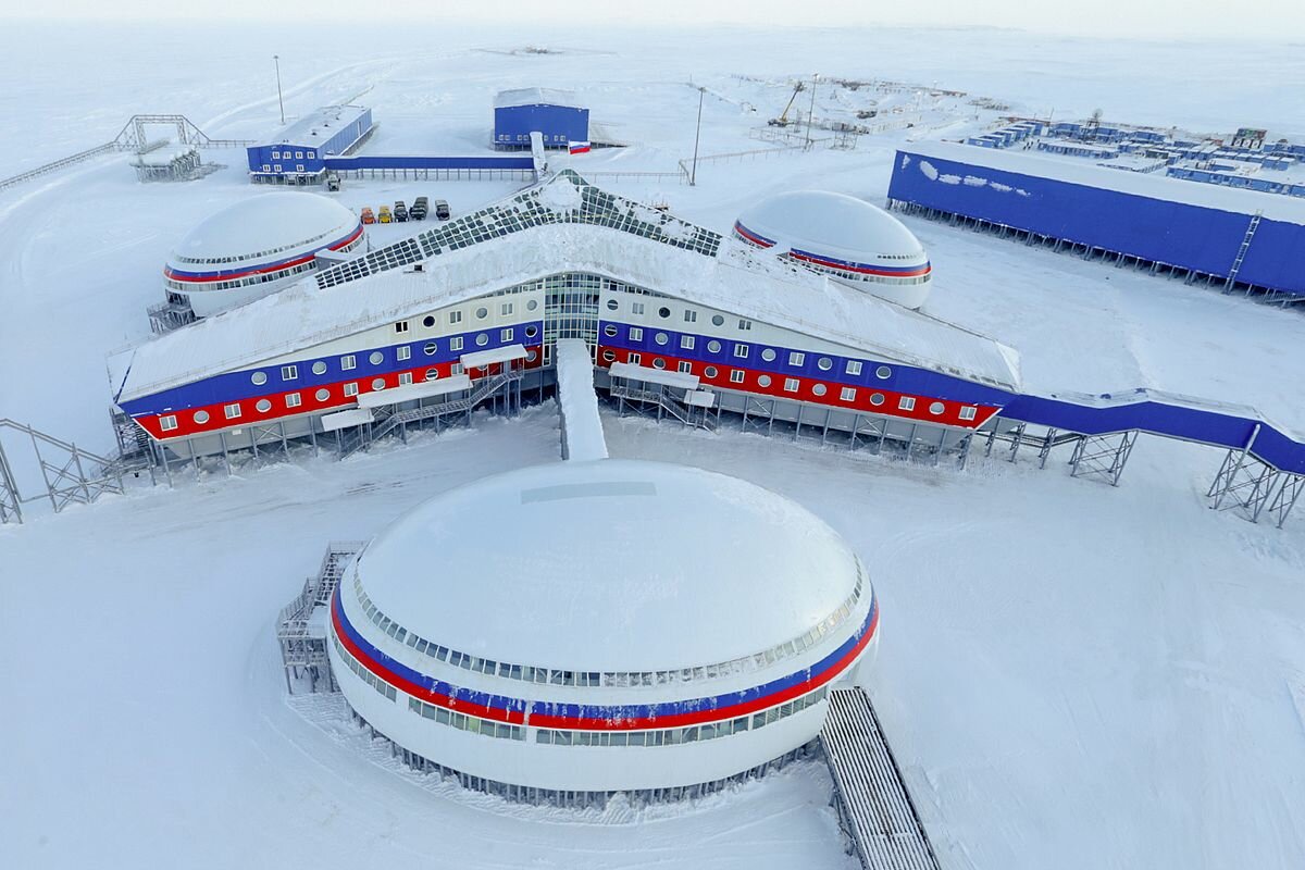​Минобороны впервые показало новейшую военную базу России в Арктике – захватывающие кадры