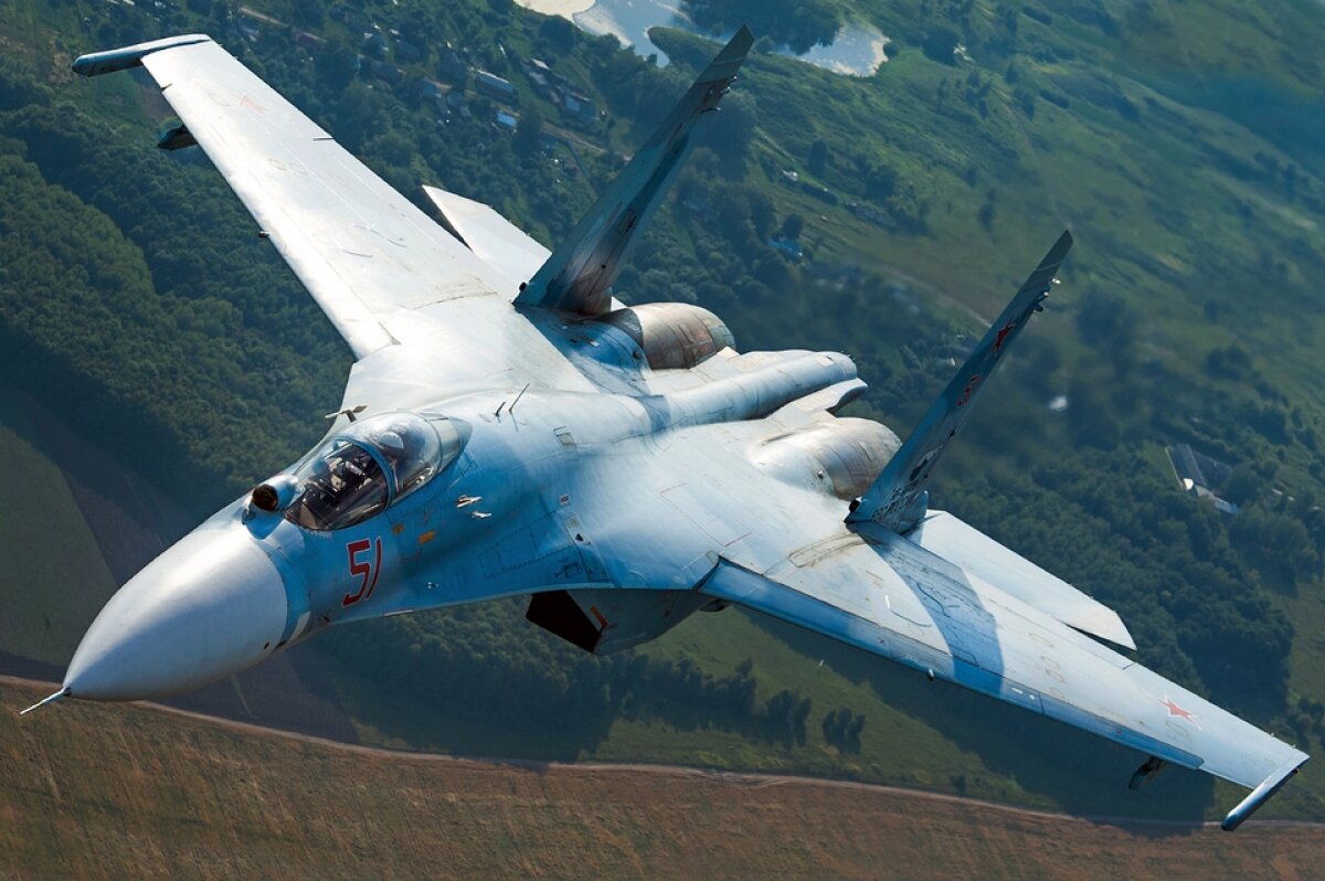 Су-27 вооружили для ликвидации американских ракетоносцев в Норвегии B-1B Lancer