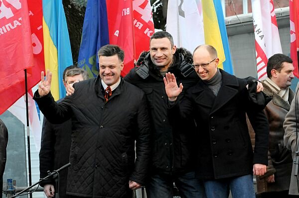 Стало известно, что Кличко и Тягнибок хотели сделать с Крымом во время “Майдана”