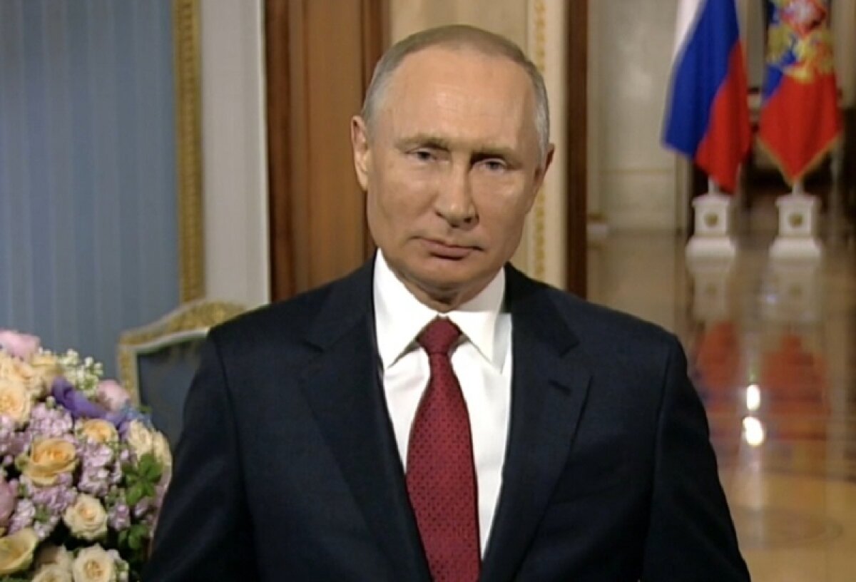 Владимир Путин, 8 марта, поздравление, видео, обещание, Россия, женщины