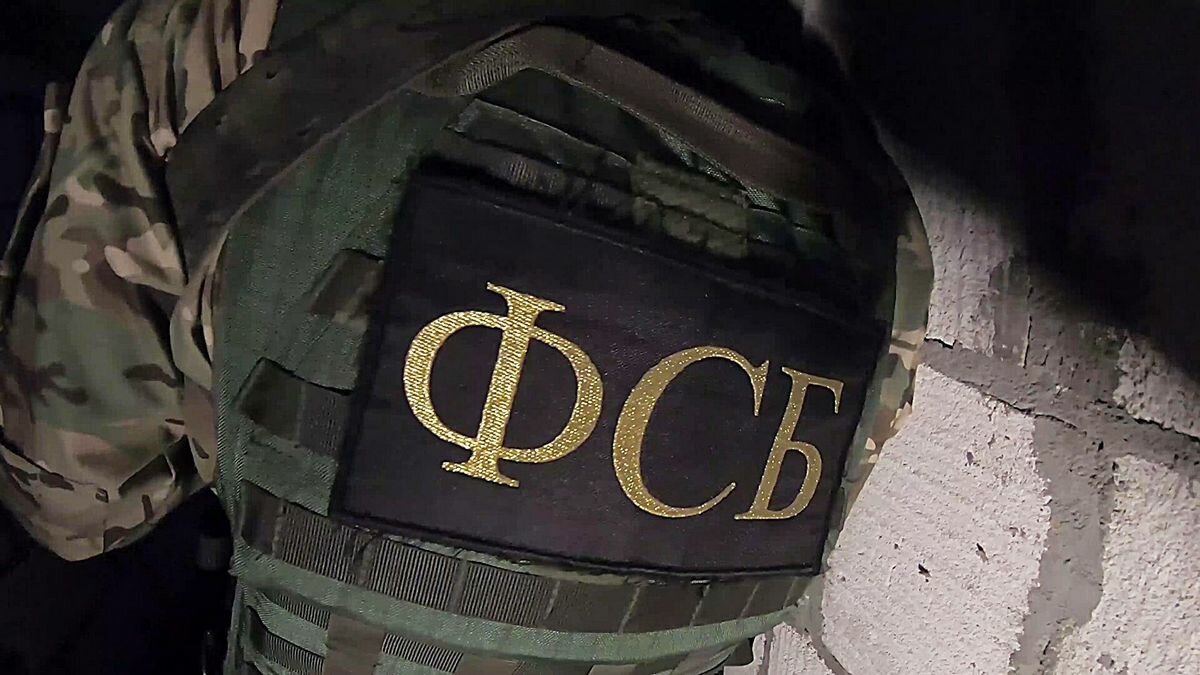 ФСБ задержала радикала, готовившегося взорвать журналиста по команде из Украины