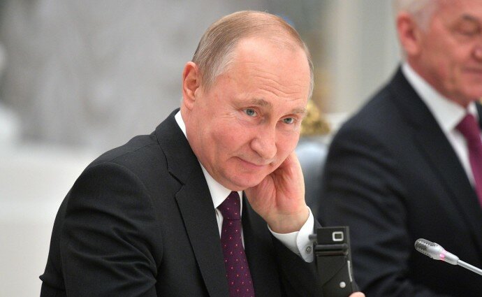 Путин искрометно пошутил о том, чем студенты должны заниматься по ночам, - кадры