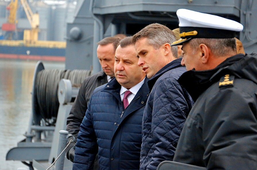 Великобритания отправляет ВМС в помощь украинским военным