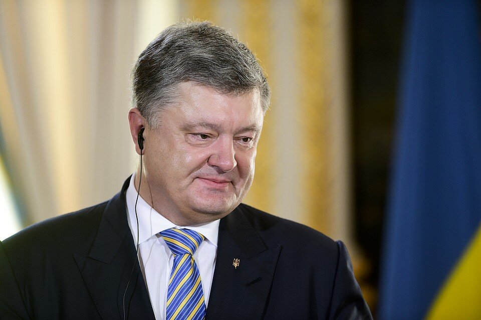 Порошенко заявил, что Украина не займет “страусиную позицию” перед Россией