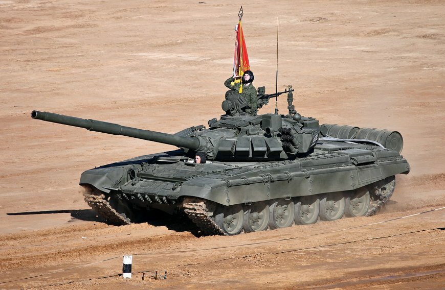 Сеть взорвали кадры смертельного поединка между танком Т-72 и шахид-мобилем