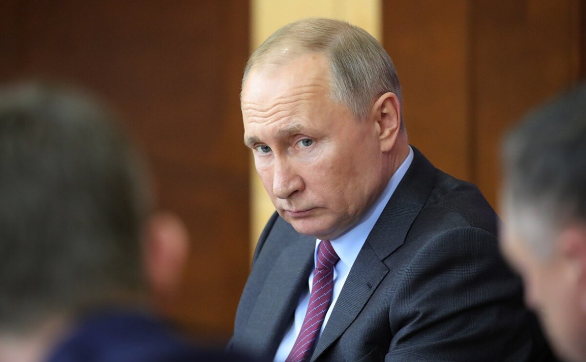 Путин объявил следующую неделю нерабочей из-за коронавируса: что будет с зарплатами 