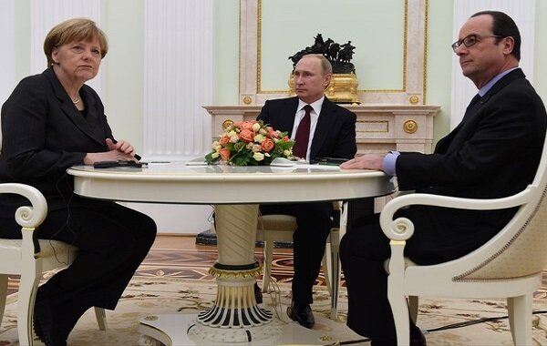 Путин, Меркель и Олланд обсудили без Порошенко работу "нормандского формата" в 2017 году