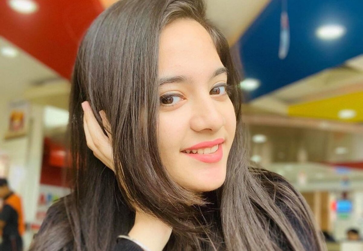 16-летняя звезда TikTok Сия Каккар неожиданно покончила с собой