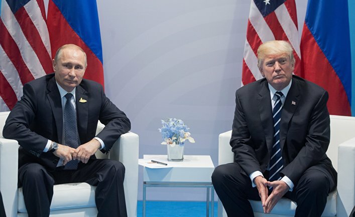 Ушаков назвал сторону, которая помешала Путину и Трампу устроить полноформатную встречу в Париже