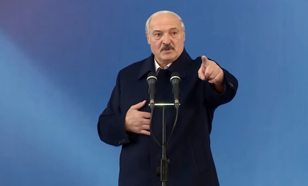 Лукашенко - Путину: "Чтобы каждый год 31 декабря не стоять перед тобой на коленях" 