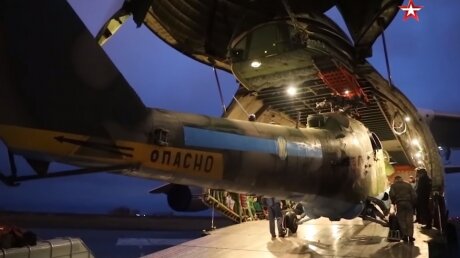 Переброска российских Ми-8 и Ми-24 в Карабах попала на видео