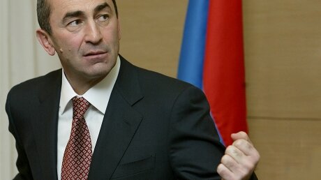 Экс-глава Армении Роберт Кочарян предрек очередной военный конфликт в Карабахе 