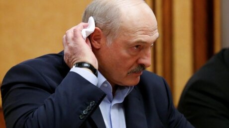 ​Лукашенко рассказал о том, сдавал ли он тест на COVID-19, и о ситуации с вирусом в Белоруссии