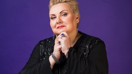 В ДТП близ Киева погибла известная артистка "Дизель шоу" Марина Поплавская