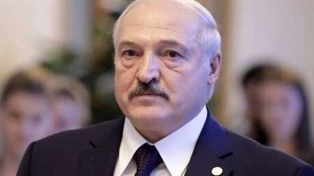 Лукашенко: Украина рухнула, постсоветские республики развалились, а Белоруссия держится