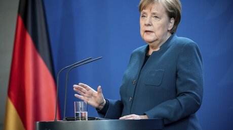 Меркель отреагировала на высылку европейских дипломатов из России