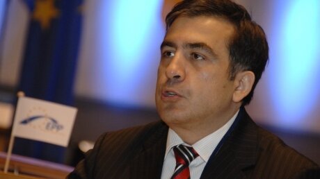 Грузия пообещала "теплый прием" Саакашвили на границе 