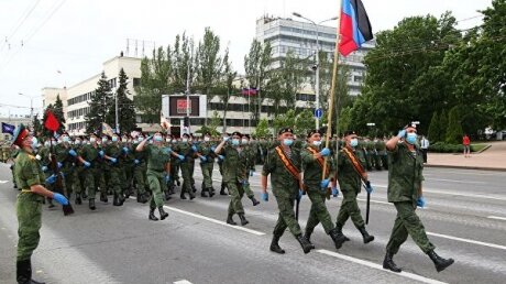 Парад Победы стартовал в Донецке - перекрыты улицы, усилены патрули