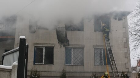 В харьковском доме престарелых во время пожара погибли 15 человек: видео с места события