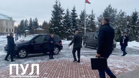 Путин заехал за Лукашенко на автомобиле: первые кадры встречи в Петербурге